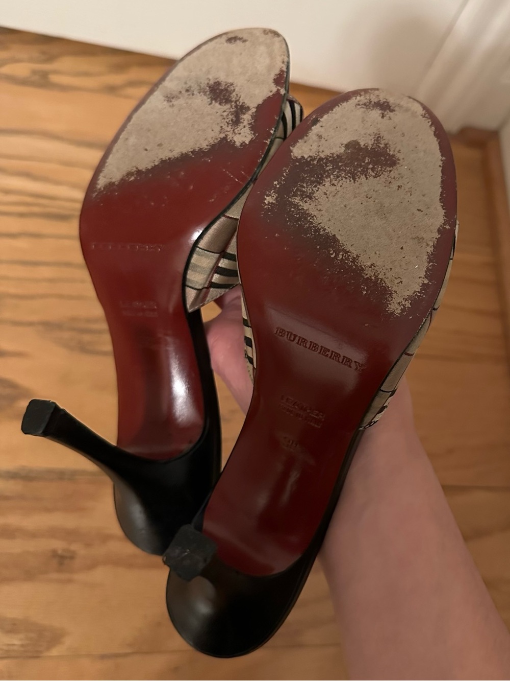 Burberry London Nova Check Plaid Canvas Leather Kitten Heel Slide Sandals 38 - Picture 6 of 15
